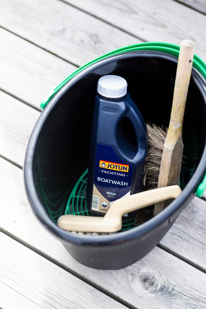 Jotun Boatwash og vaskebøtte med vaskekoster